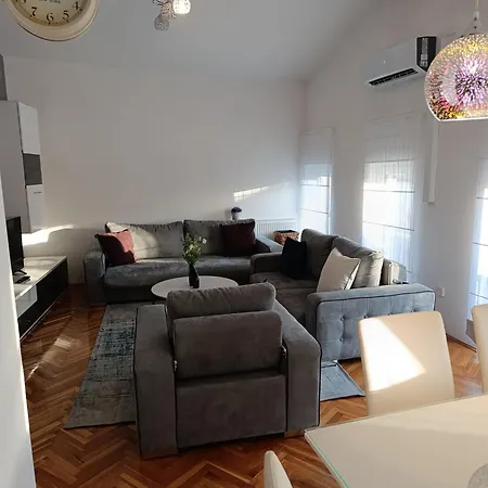 Dream View מוסטר