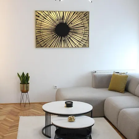 Dream View מוסטר